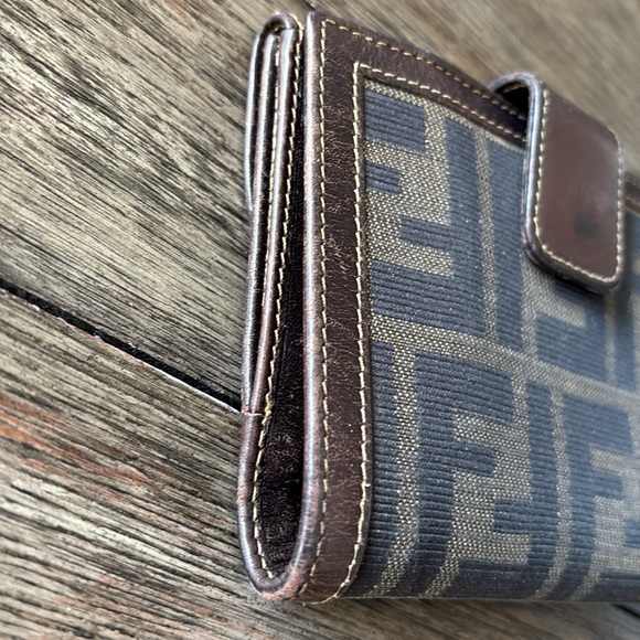 Fendi Zucca Wallet - Picture 4 of 11